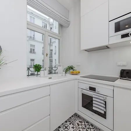 Apartment Elegance Poznanska 16 Premium Warsaw