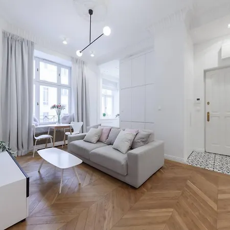 Elegance Poznanska 16 Premium